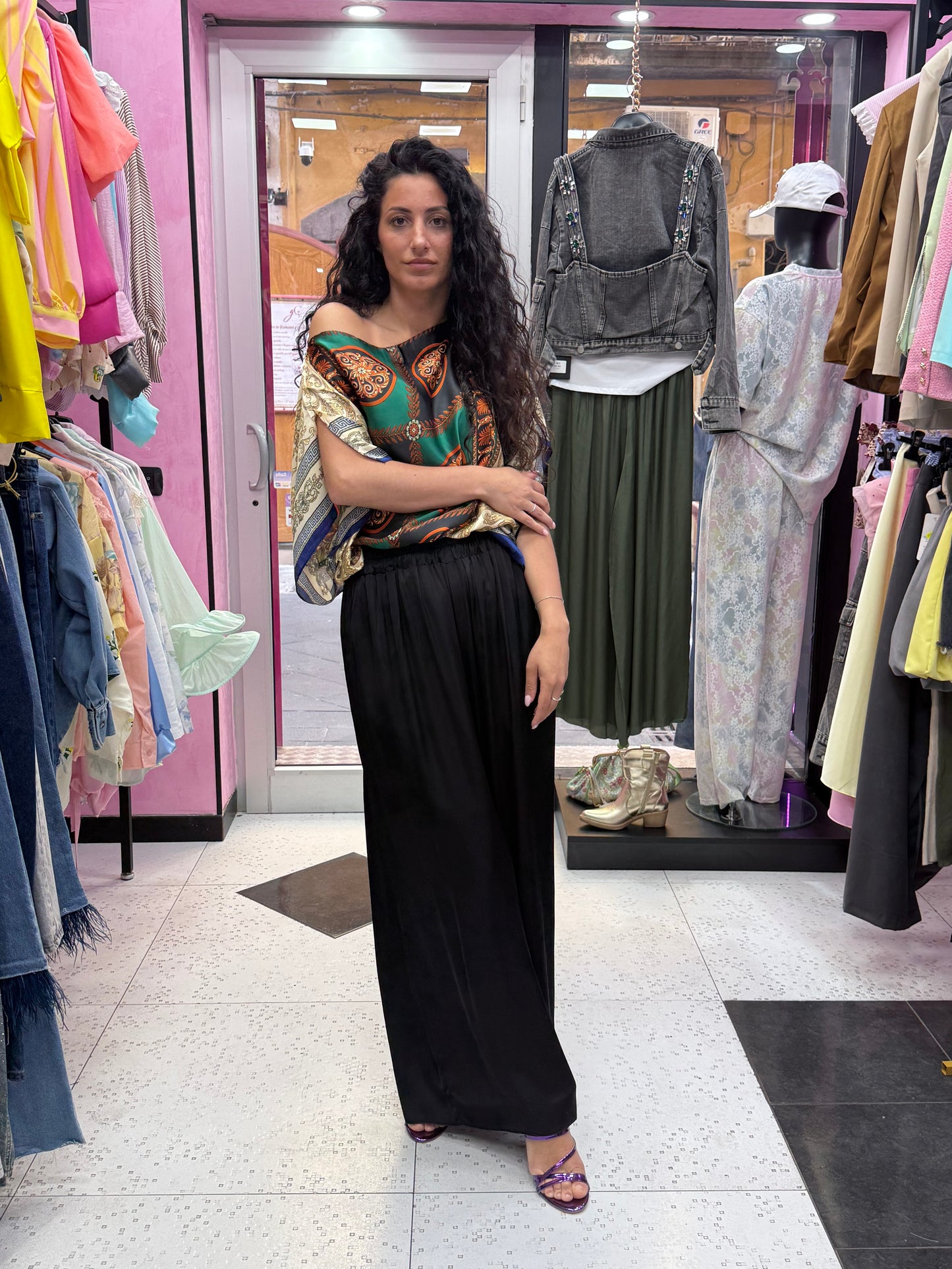 Pantaloni 100% viscosa