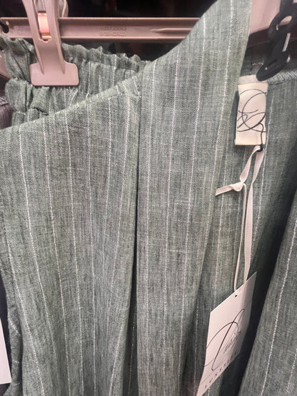 Tailleur gessato gilet e Panta palazzo