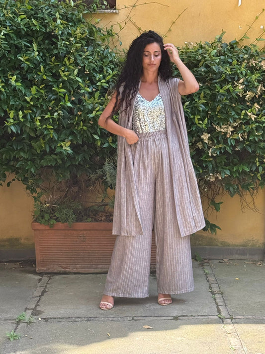 Tailleur gessato gilet e Panta palazzo